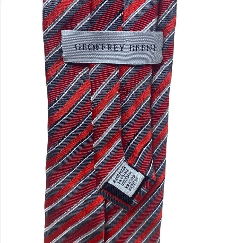 Geoffrey Beene red grey white striped  100% silk handmade tie